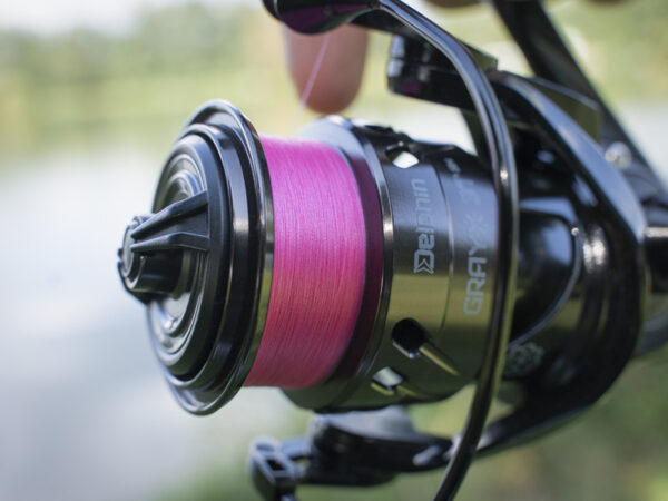 Delphin TROUTERA NX / pink 0.045mm 1.7kg 135m, SKU 101006155